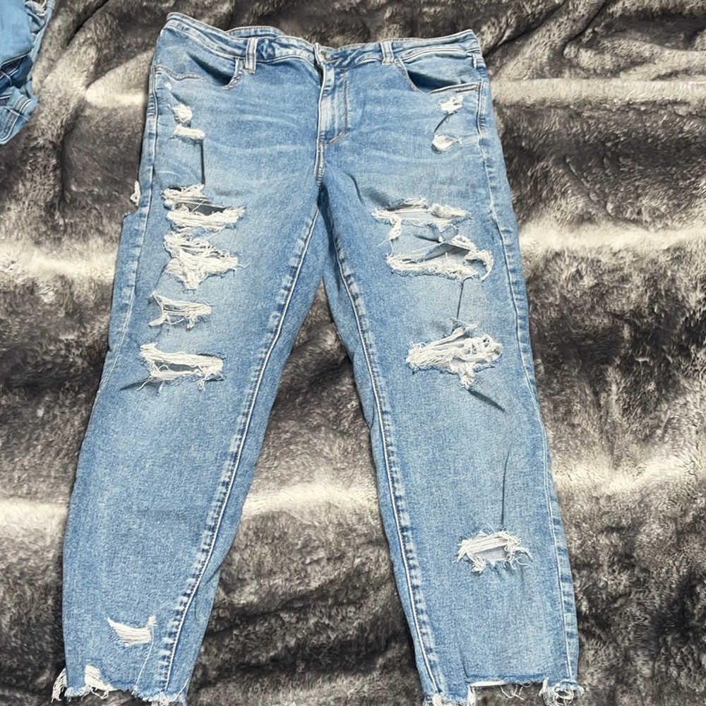 AMERICAN EAGLE. NEXT LEVEL STRETCH. SUPER HI-RISE JEGGING